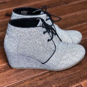 Toms wedges size 8